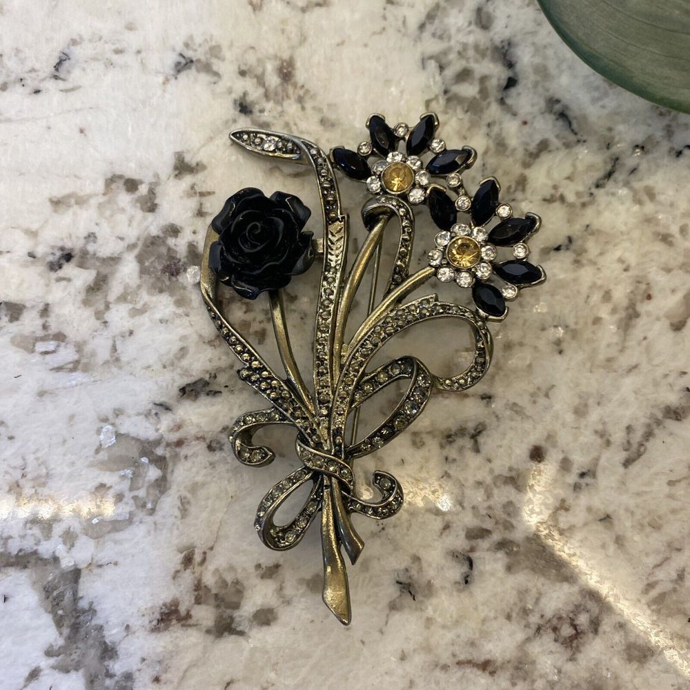 Vintage-Style Black Flower Bouquet Brooch with Rhinestones